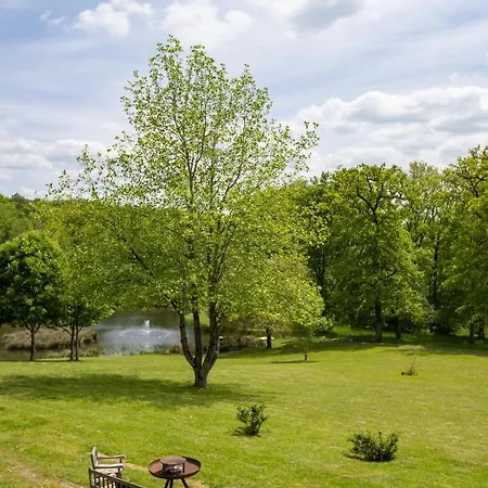 Chateau Du Gue Aux Biches Bed & Breakfast Bagnoles de l'Orne Normandie