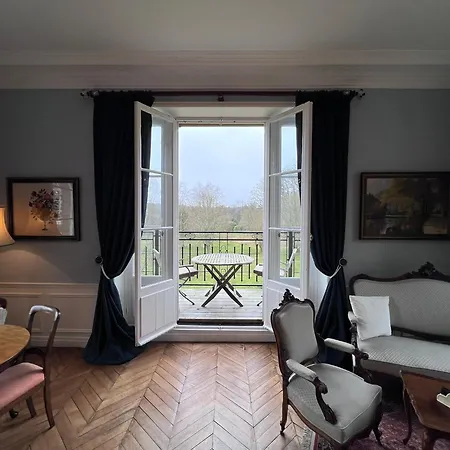Bed & Breakfast Chateau Du Gue Aux Biches