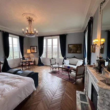 Chateau Du Gue Aux Biches Bagnoles de l'Orne Normandie