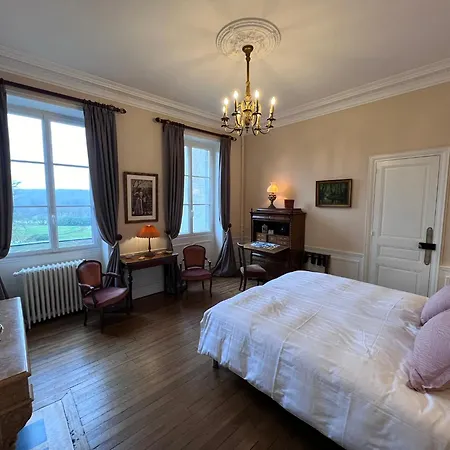 Chateau Du Gue Aux Biches Bed & Breakfast Bagnoles de l'Orne Normandie