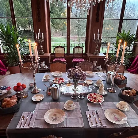 Chateau Du Gue Aux Biches Bed & Breakfast 4*