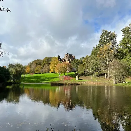 Chateau Du Gue Aux Biches Bed & Breakfast Bagnoles de l'Orne Normandie