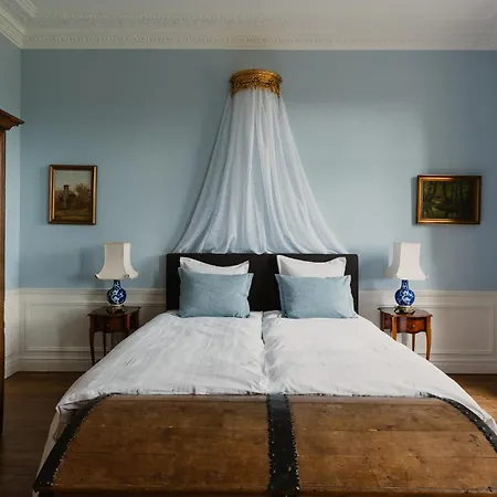 Chateau Du Gue Aux Biches Bed & Breakfast