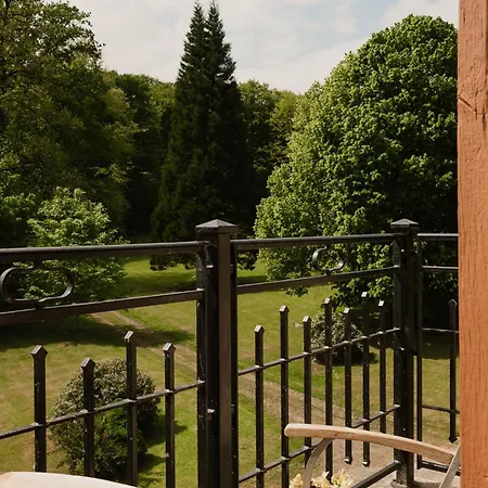 Bed & Breakfast Chateau Du Gue Aux Biches 4*