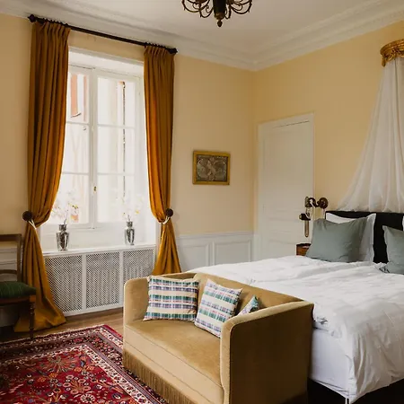 Chateau Du Gue Aux Biches Bed & Breakfast 4*
