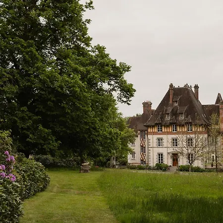Chateau Du Gue Aux Biches Bed & Breakfast Bagnoles de l'Orne Normandie