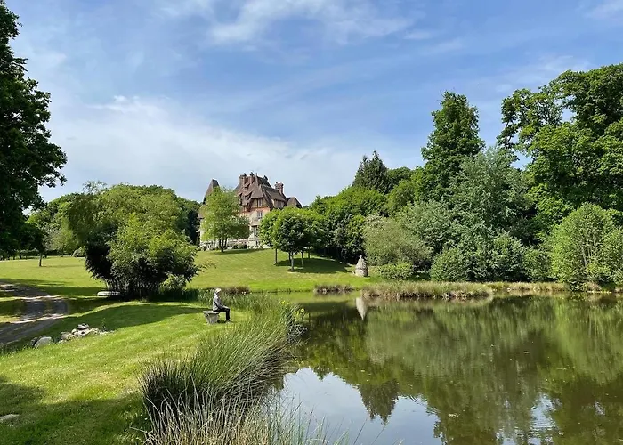 Chateau Du Gue Aux Biches Bagnoles de l'Orne Normandie