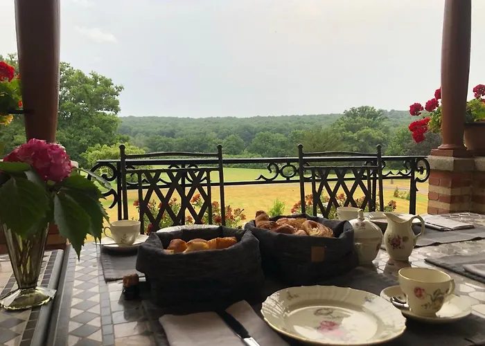 Bed & Breakfast Chateau Du Gue Aux Biches Bagnoles de l'Orne Normandie
