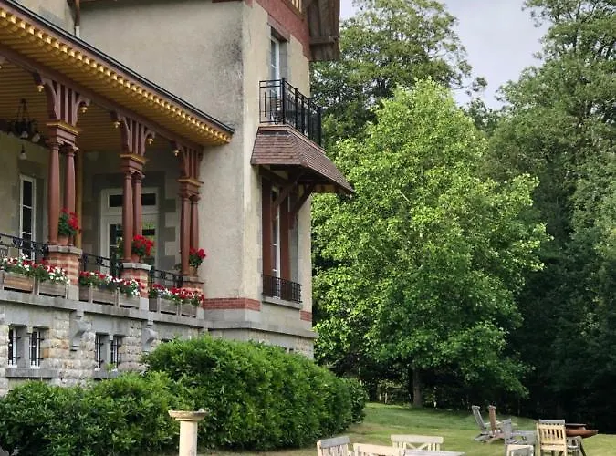 Chateau Du Gue Aux Biches 4*