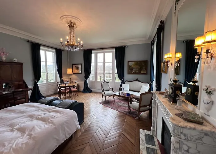 Chateau Du Gue Aux Biches Bagnoles de l'Orne Normandie